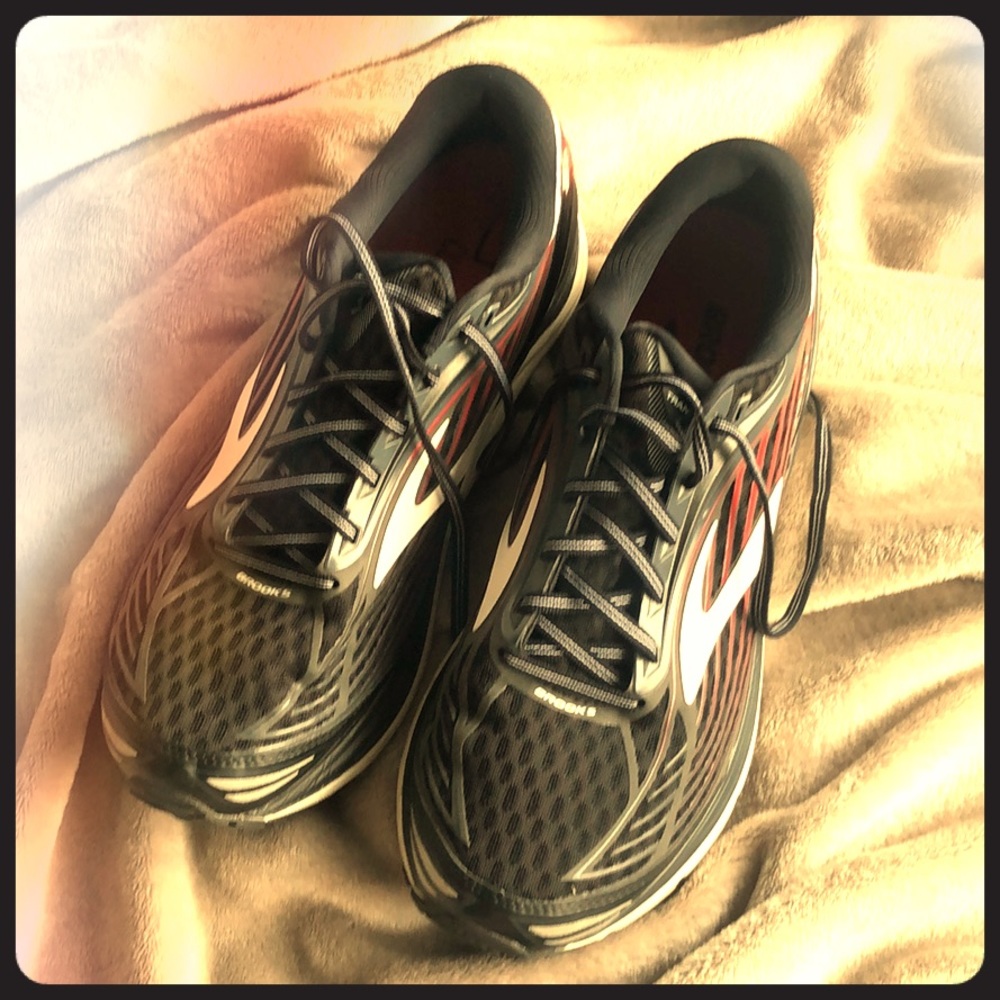Running Shoes Brooks 10.5